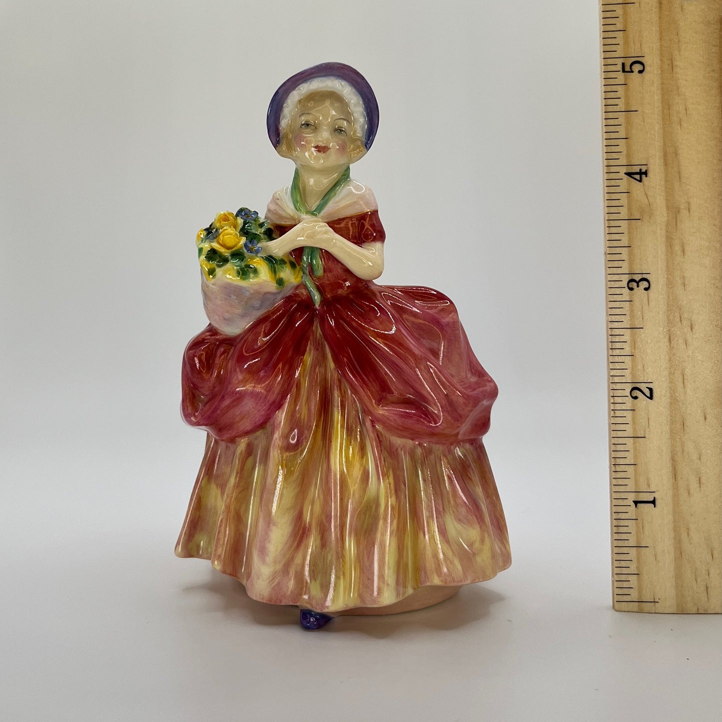 Royal Doulton "Cissie" HN 1809 – Vintage Hand-Painted Figurine