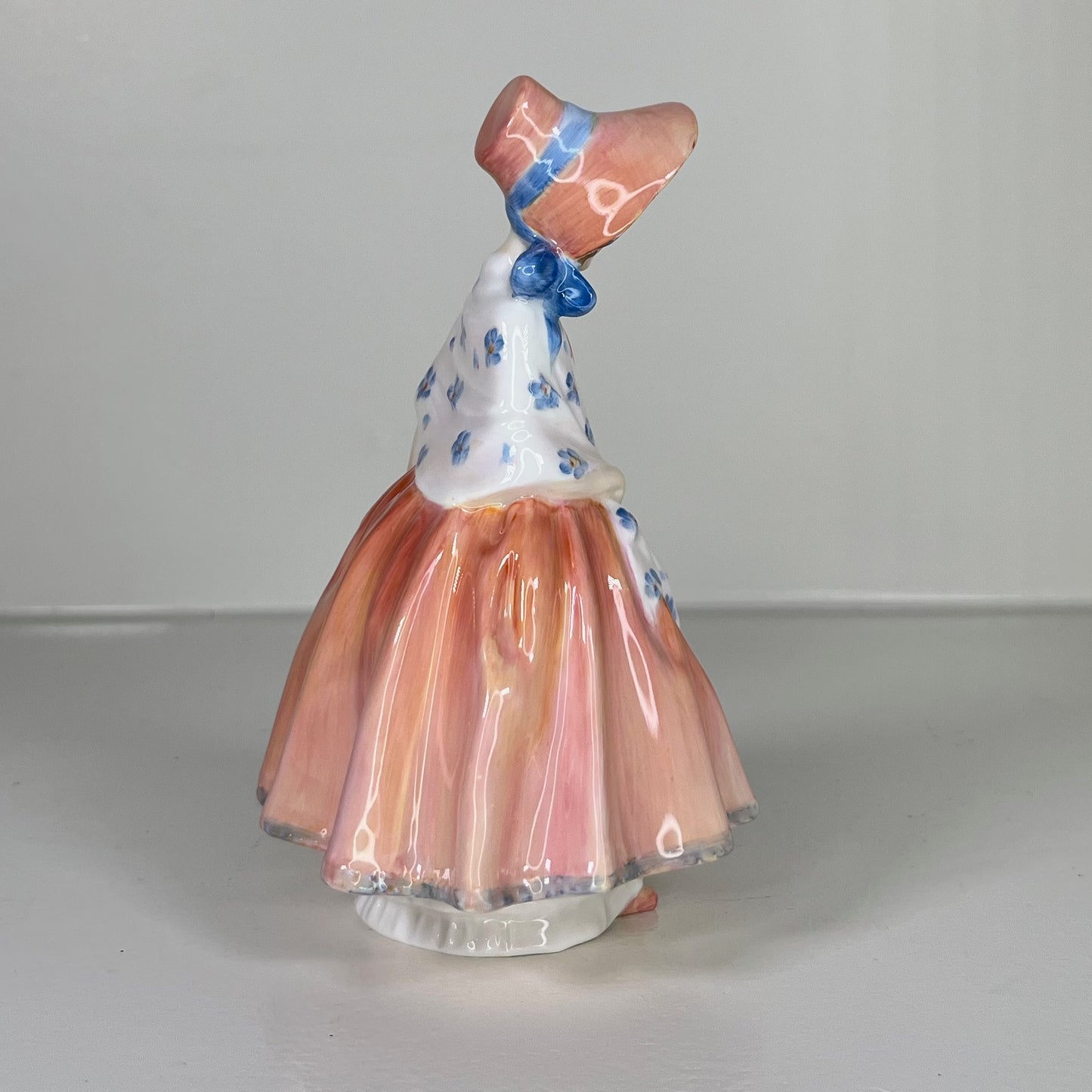 Royal Doulton "Lily" HN 1798 – Vintage Hand-Painted Figurine