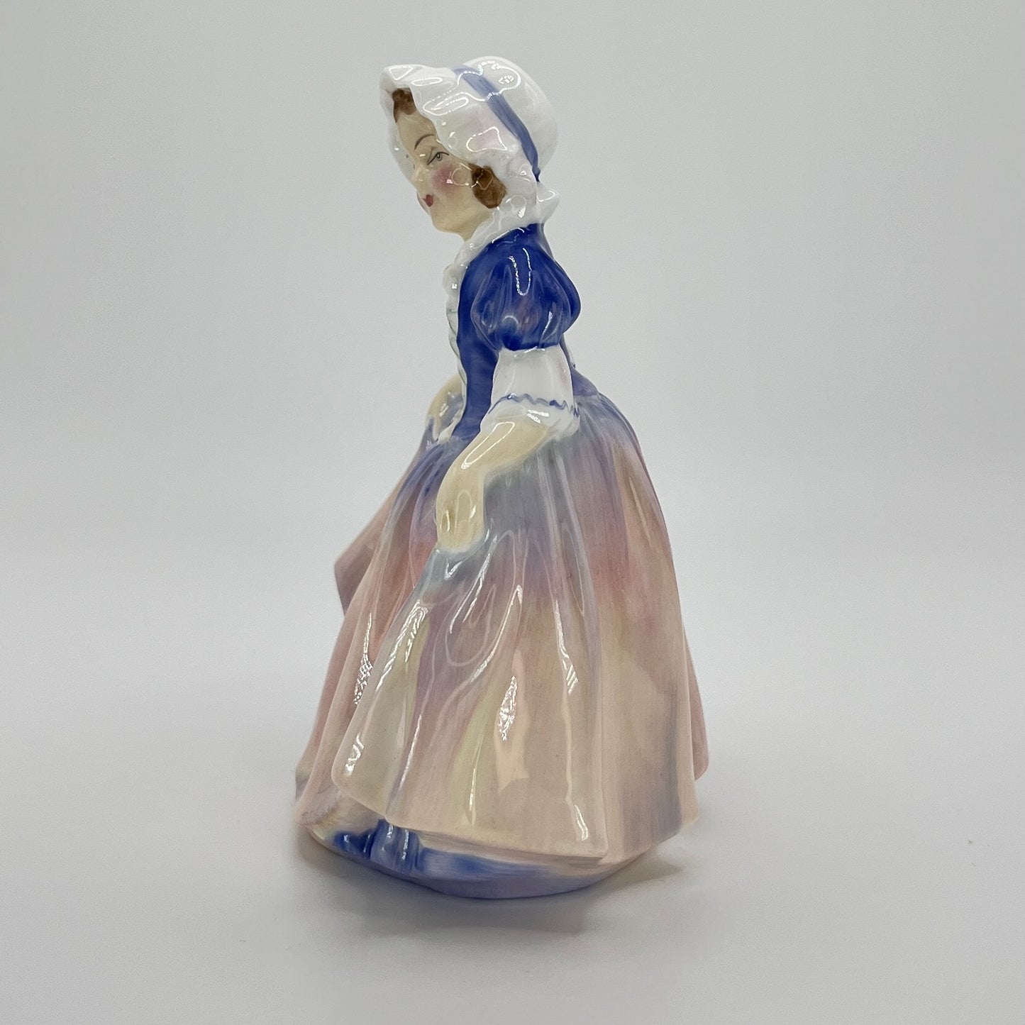 Royal Doulton "Dinky Do" HN 1678 – Vintage Hand-Painted Figurine