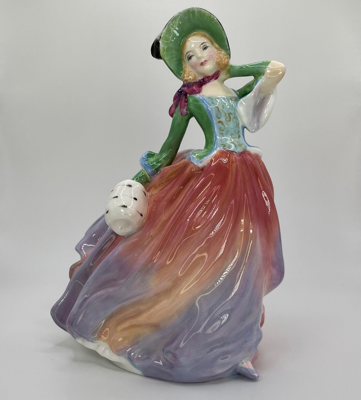 Royal Doulton Figurine "Autumn Breezes" HN 1911 – Hand-Painted Porcelain Collectible