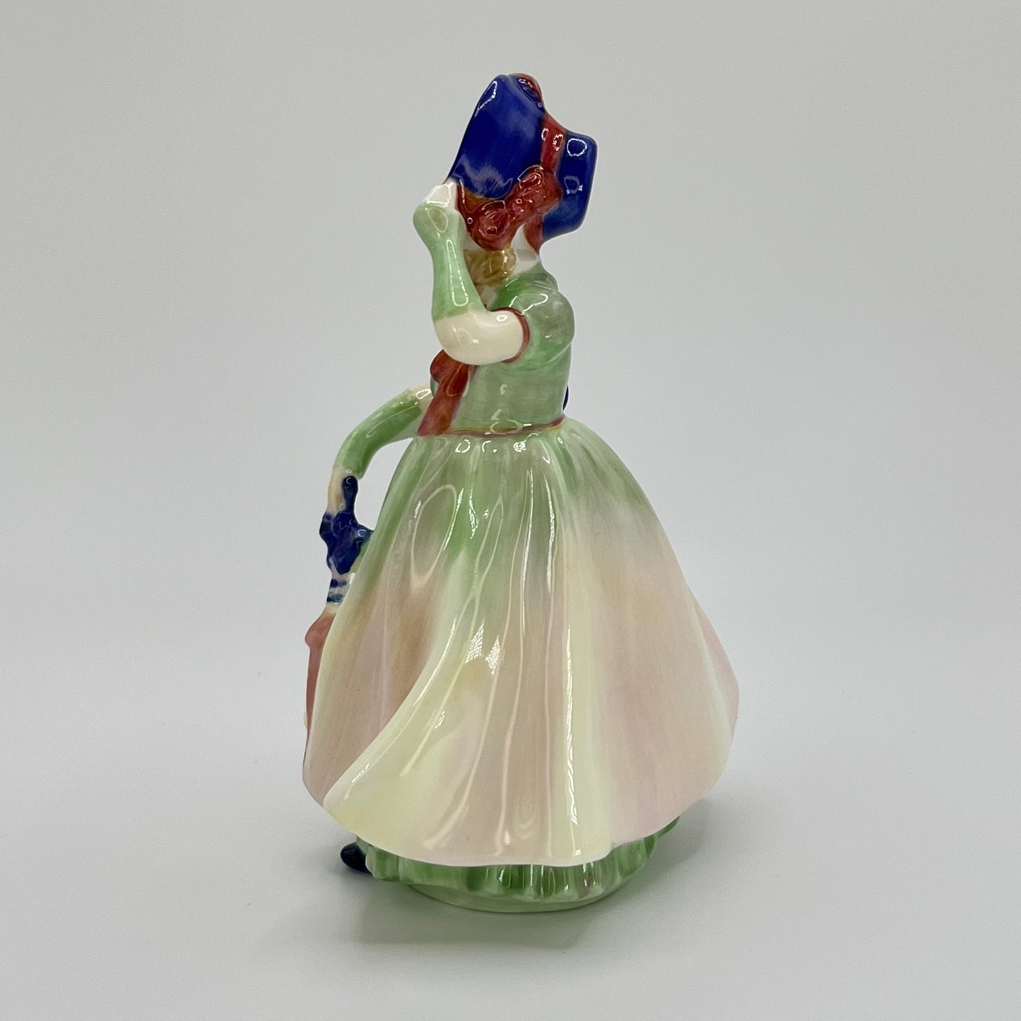 Royal Doulton Figurine "Babie" HN 1679 – Hand-Painted Porcelain Collectible