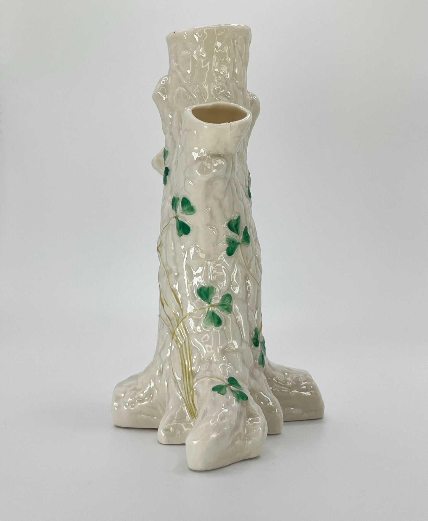 Belleek Tree Trunk Vase – Irish Parian Porcelain with Hand-Painted Shamrocks (6th Mark, 1965–1980)
