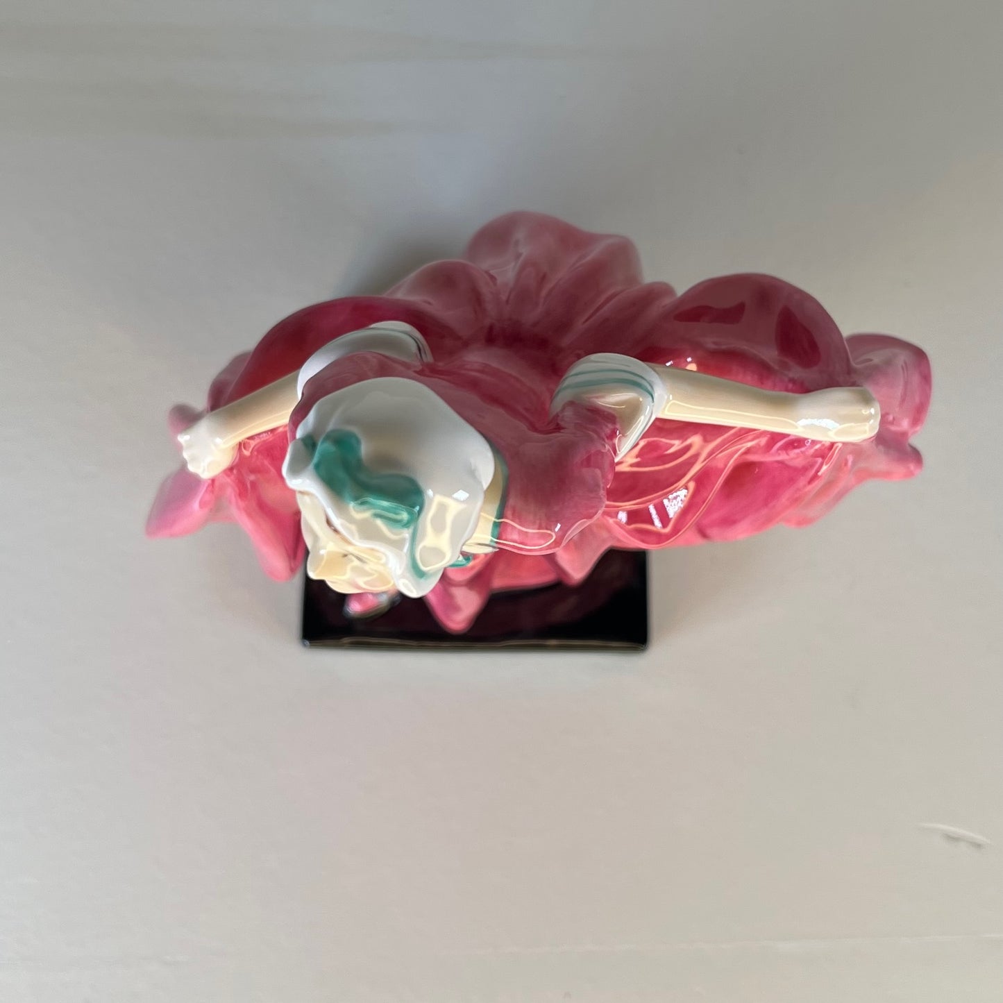 Royal Doulton "Delight" HN 1772 – Vintage Hand-Painted Figurine