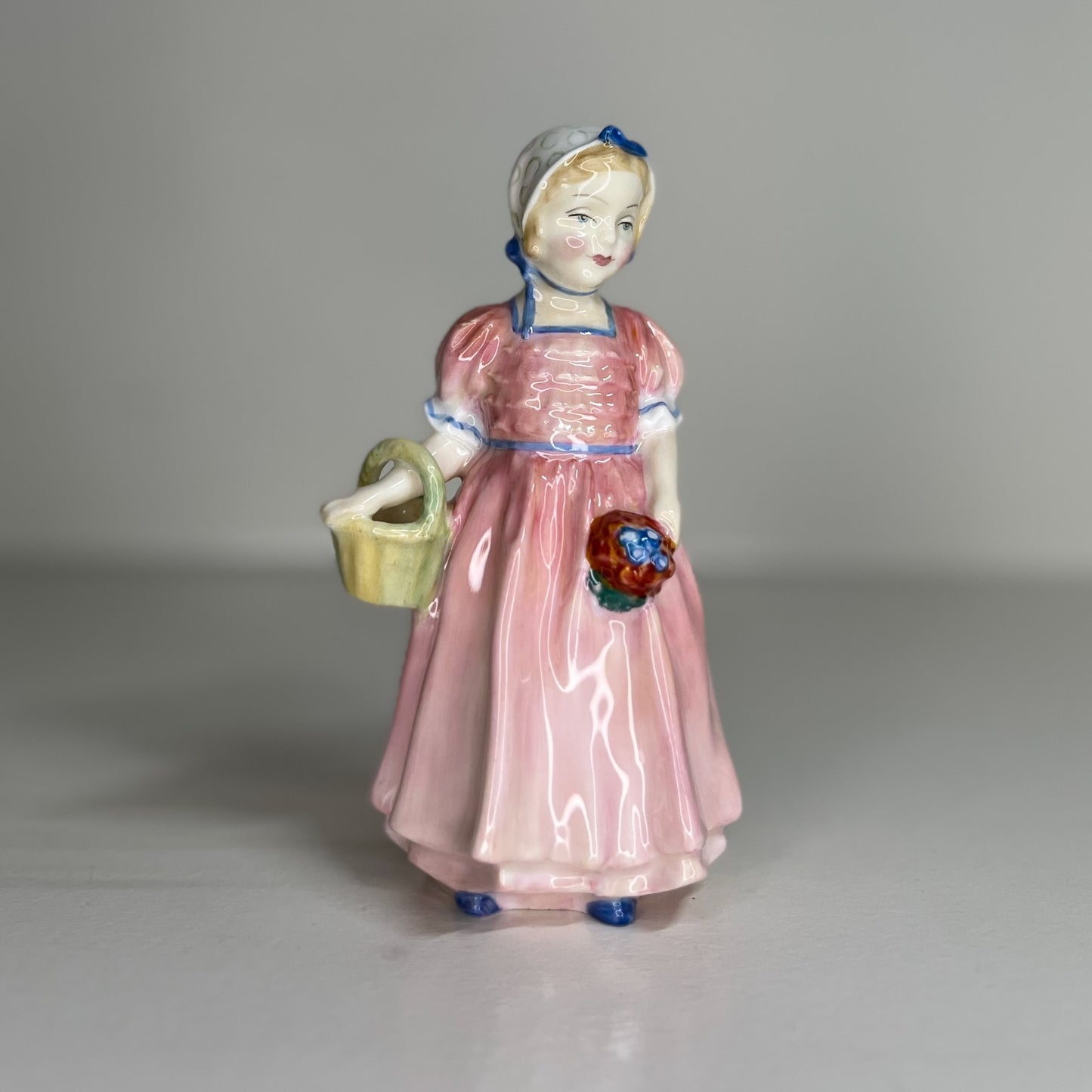Royal Doulton "Tinkle Bell" HN 1677 – Vintage Hand-Painted Figurine