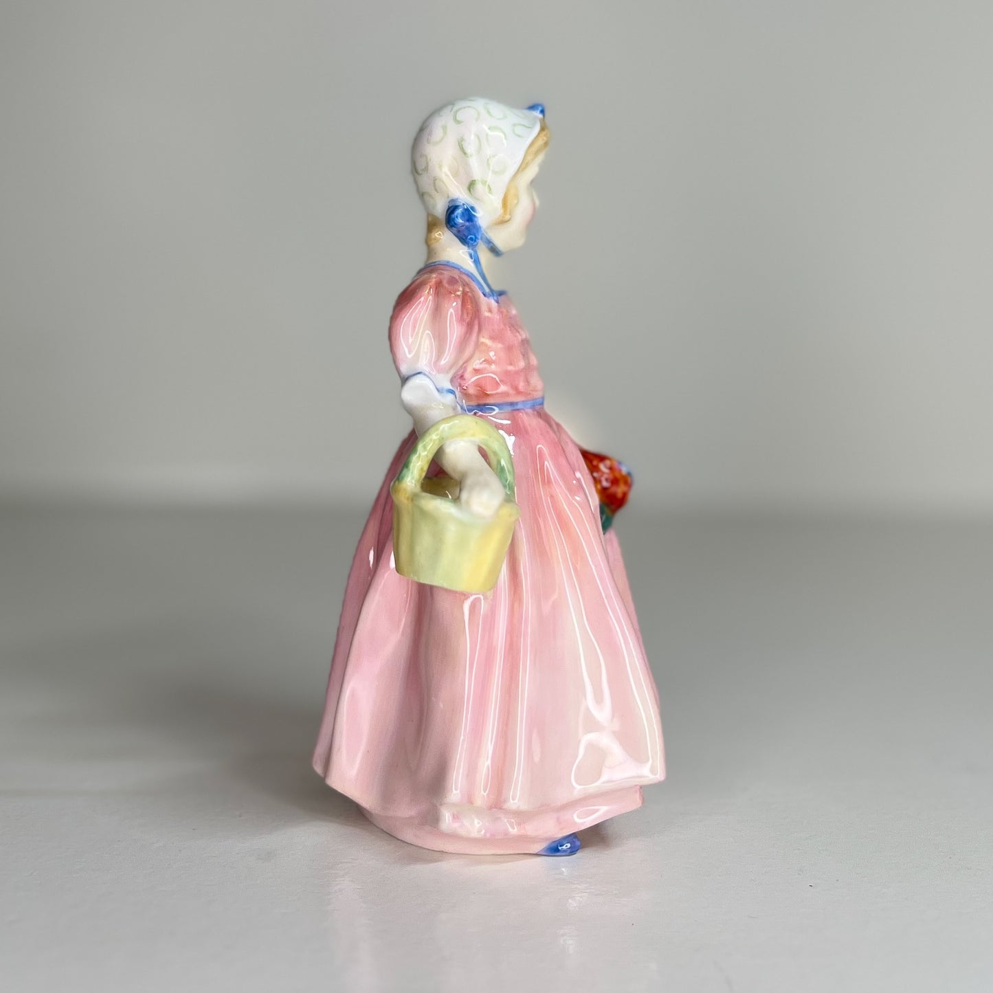Royal Doulton "Tinkle Bell" HN 1677 – Vintage Hand-Painted Figurine