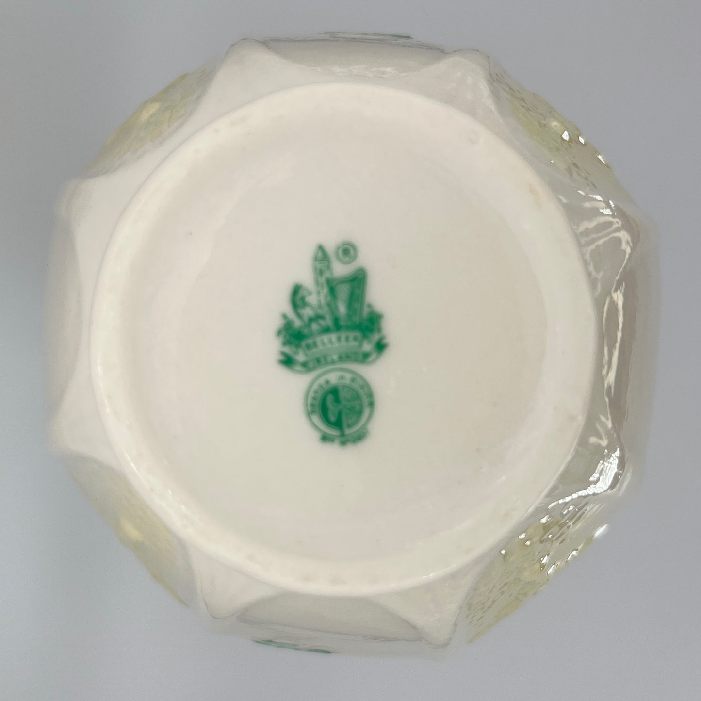 Belleek Shamrock Twin Handle Vase – Irish Porcelain with Swirl Neck & Embossed Scrolls (8")