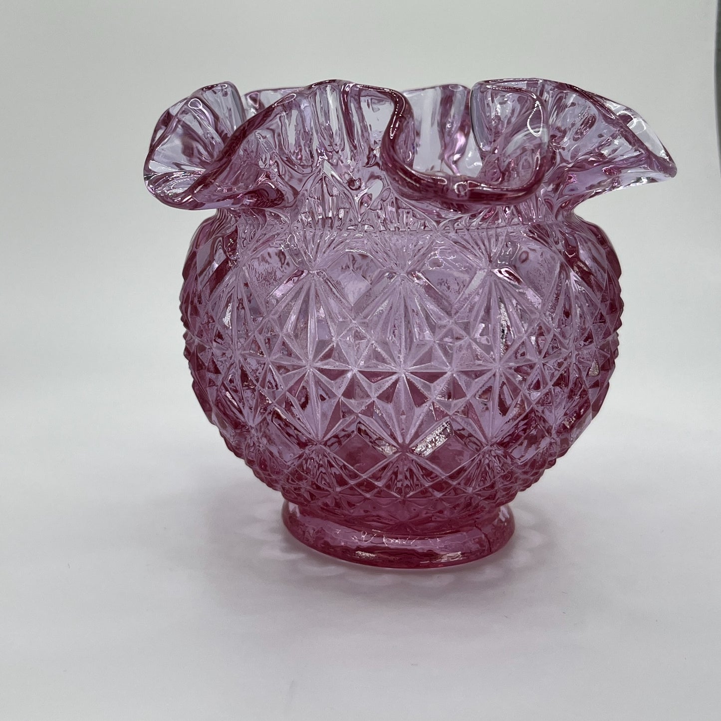 Fenton Dusty Rose Diamond Pattern Vase – Ruffled Edge