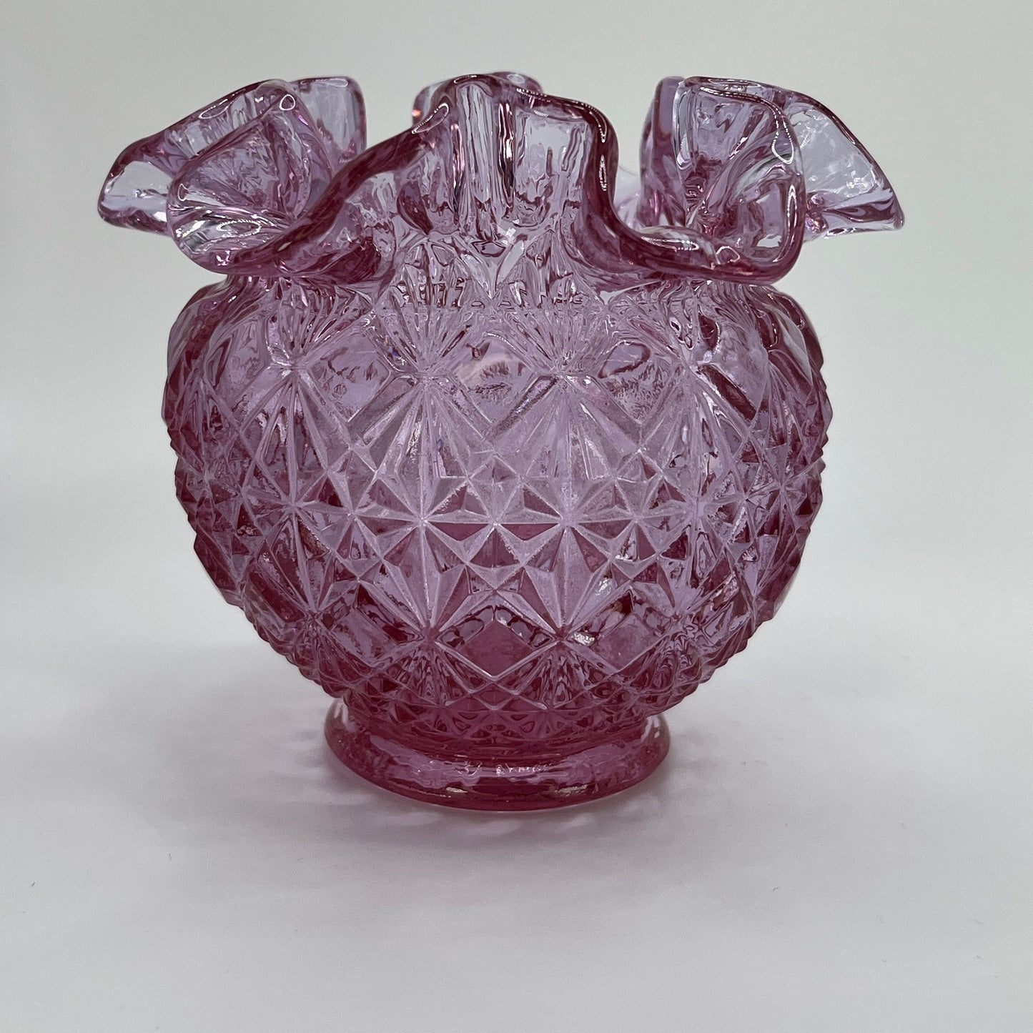 Fenton Dusty Rose Diamond Pattern Vase – Ruffled Edge