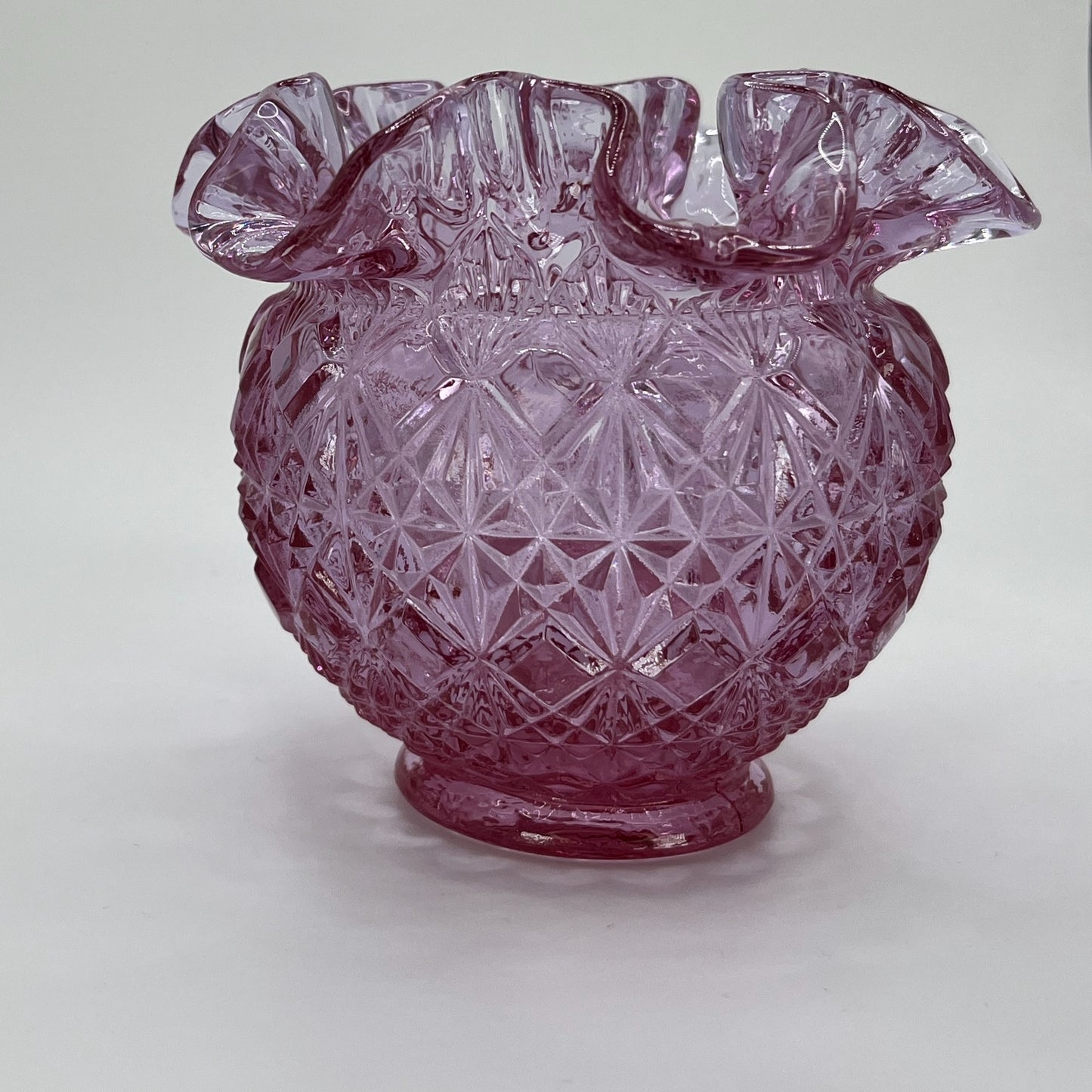 Fenton Dusty Rose Diamond Pattern Vase – Ruffled Edge