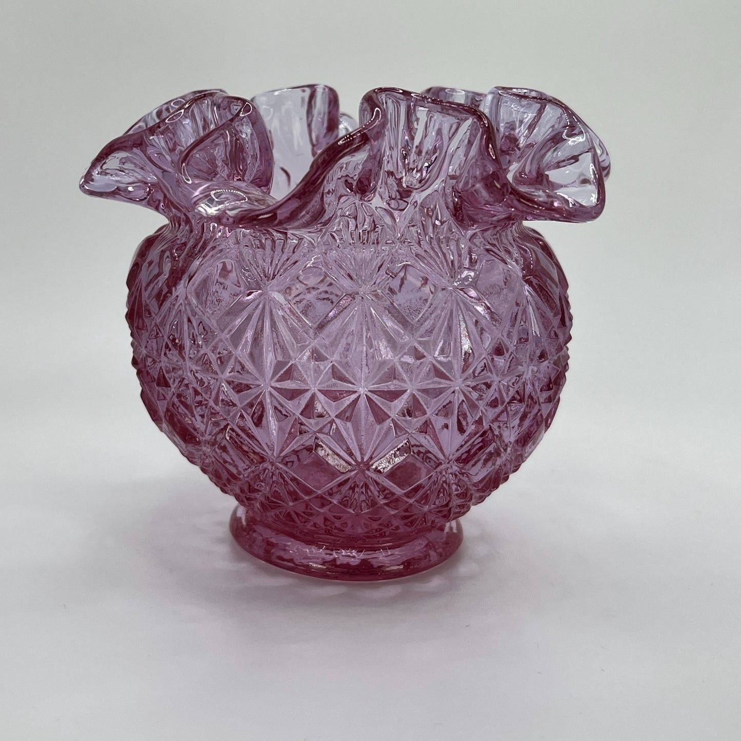 Fenton Dusty Rose Diamond Pattern Vase – Ruffled Edge