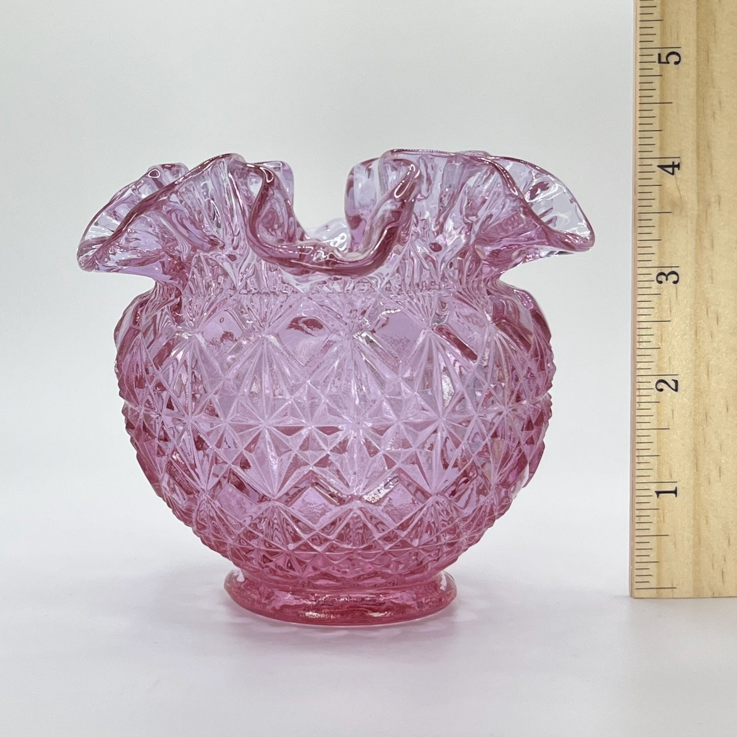 Fenton Dusty Rose Diamond Pattern Vase – Ruffled Edge
