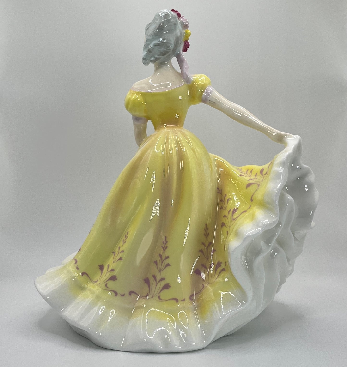 Royal Doulton Figurine "Ninette" HN 2379 – Hand-Painted Porcelain Collectible